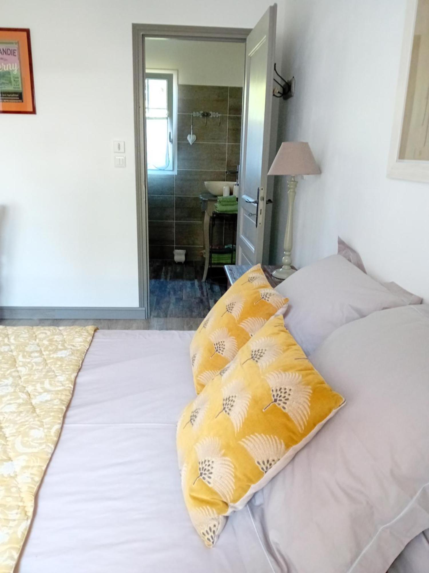 Chambre De Charme เวอร์นอน ภายนอก รูปภาพ